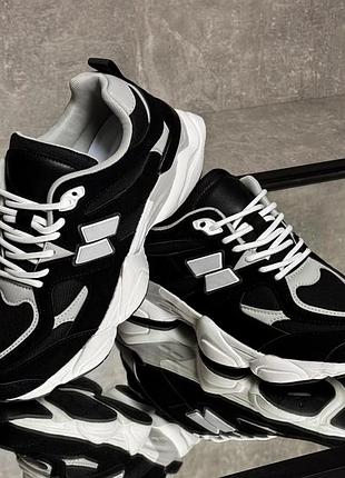 Мужские кроссовки