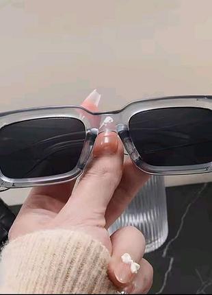 Очки солнцезащитные, классика, унисекс.