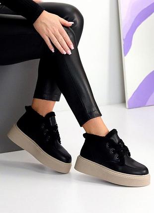 Черевики жіночі