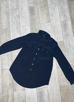 Чёрная шёлковая рубашка,карманы