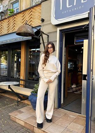 Костюм жіночий з ангори