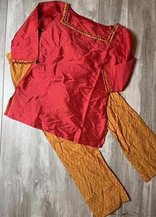 Карнавальний костюм