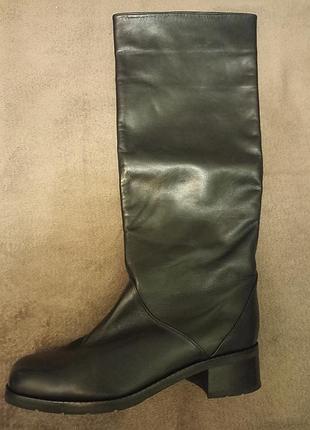 Новые кожаные женские ботинки