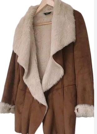 Жіноча дублянказ  єко-хутра , бренду f&f,  розмір м,нова.