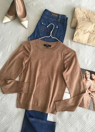 Красивый комфортный свитер в цвете молочного шоколада в размере xs