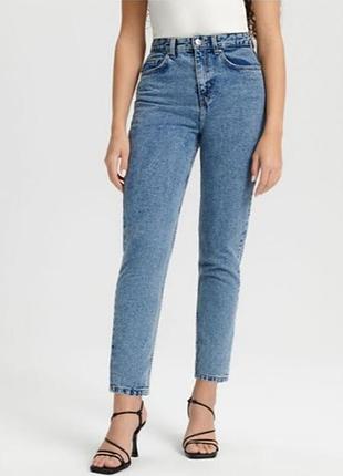 В идеале!гарные джинсы мом высокая талия р.38.