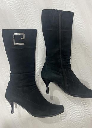 Зимові замшеві чоботи