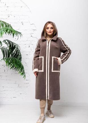 Стильна шубка із натуральної вовни