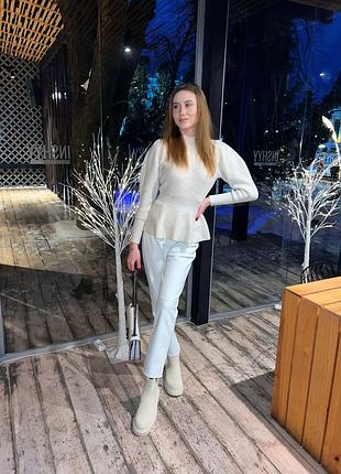 Білі брюки з еко-шкіри