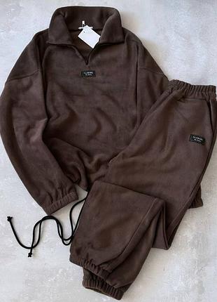 Костюм женский