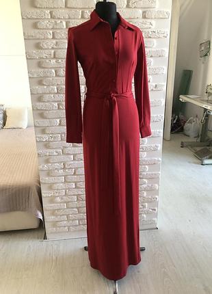 Сукня довга коралового кольору