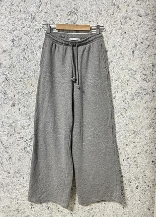 Спортивные штаны