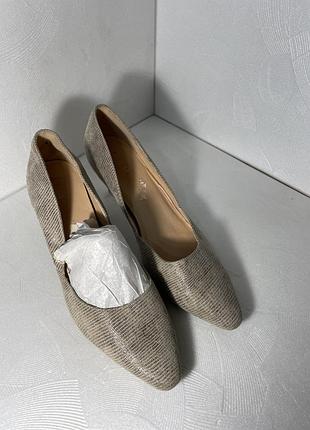 Туфлі зі штучної шкіри