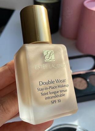 Тональна основа estee lauder double wear
