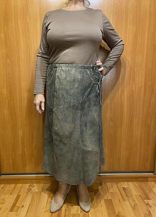 Спідниця великого розміру  із ніжної замші сірого кольору