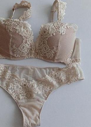 Комплект жіночої білизни intimissimi