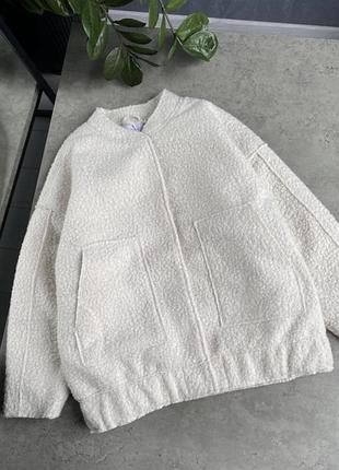 Бомбер букле на подкладке