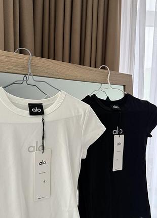 Футболка alo