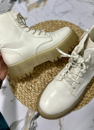 Ботинки чоботи сапоги білі на товстій підршві house 39 25 см