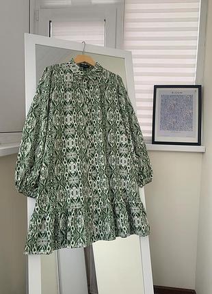 Сукня вільного крою у принт