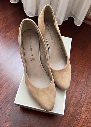 Замшеві туфлі tamaris