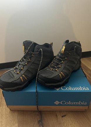 Теплі кросівки чоловічі columbia