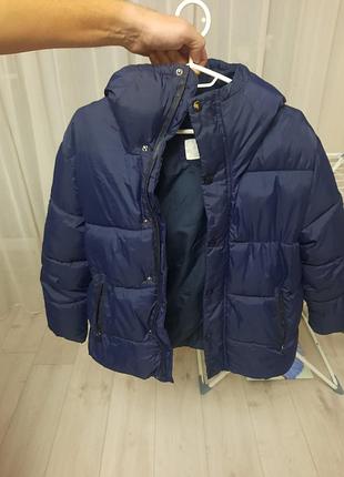Куртка зимняя для мальчика на рост 140 см.
