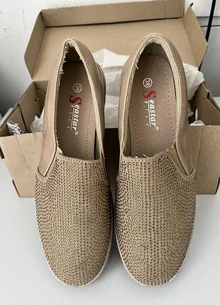 Туфельки жіночі, екошкіра зі стразами, зручні. нові, 39 розмір, 24 см по устілці