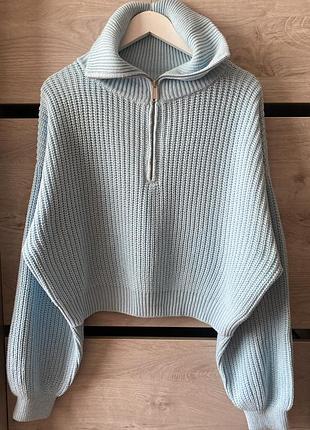 Укорочений в’язаний светр на молніі