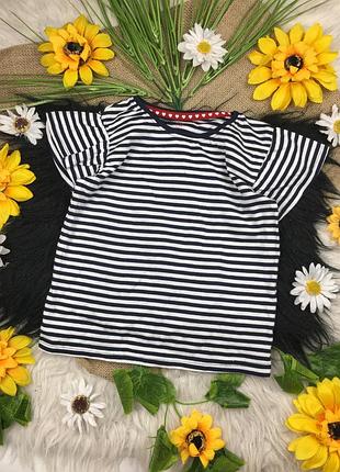 Смугаста футболка на 4-5 років