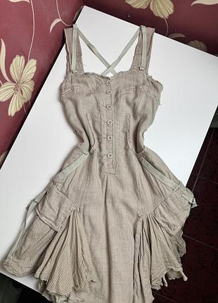 Сукня , незвичайна