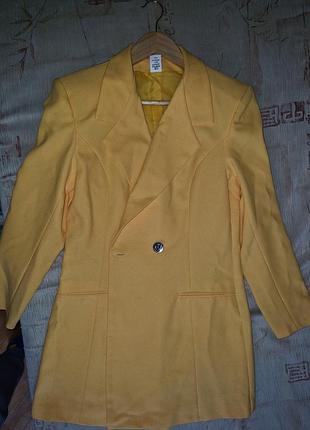 Пиджак женский длинный желтый