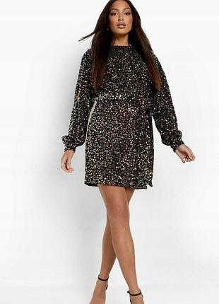 Вельветовое платье с пайетками