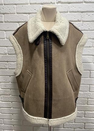 Жилетка ,, indefeir”