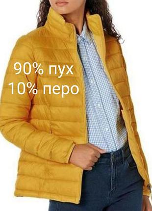 Мікро-пуховик на блискавці від stradivarius.