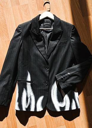 Прямий чорний італійський піджак блейзер vision of super 🖤 з принтом в полоску жіночий новий жакет