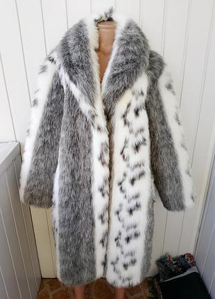 Класна тепленька шубка