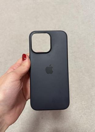 Силіконовий чохол для iphone 15 pro max з magsafe — чорний.оригінальний силіконовий чохол від apple для надійного захисту вашого iphone.