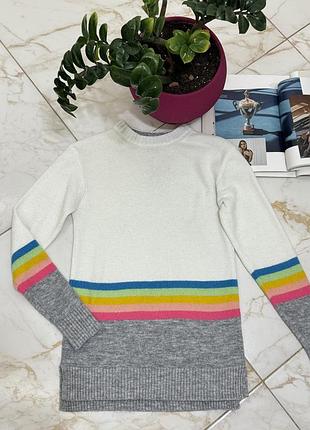 Жіночий неймовірний теплий сіро-білий светр у різнокольорову смужку
