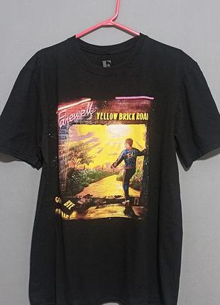 Футболка элтон джон  music tour 2022  black farewell yellow brick road