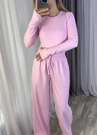 Костюм жіночий