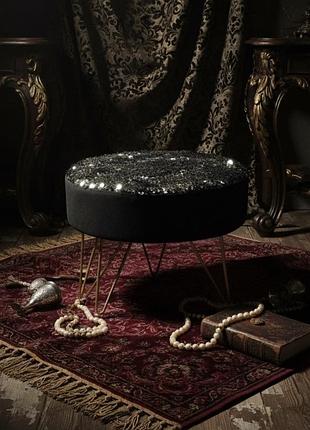 Декоративная подставка с пайетками из велюра