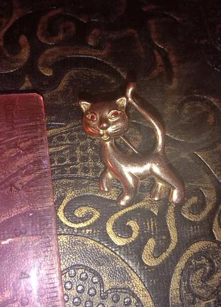 Брошь женская винтажная нарядная золотистая кошка