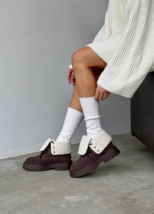 Черевики жіночі