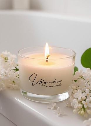 Соєва свічка з ароматом бузку.