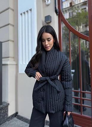 Жіноча демісезонна куртка з поясом