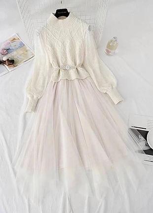 Платье с пышной юбкой
