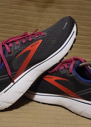 Легкие серые текстильные беговые кроссовки brooks ghost 14  сша 42 р. ( 27 см.)