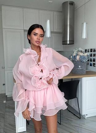 Платье зеленого цвета