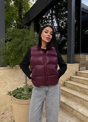 Теплый матовый жилет на мембране на аэропухе с карманами вишня, женский жилет безрукавка на осень зиму, жилетка зима, 790